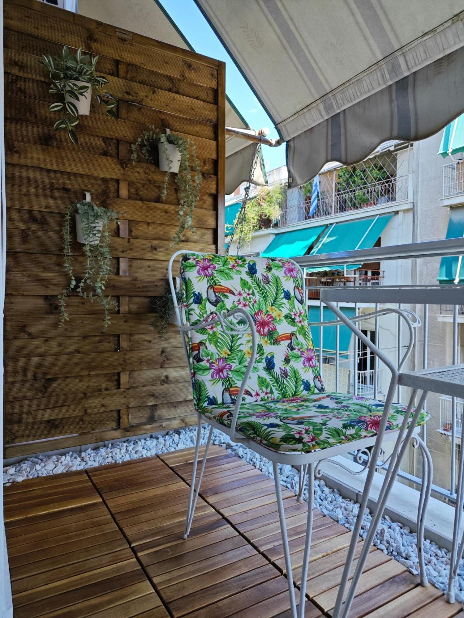 Caravin Wanderhome Acropolis, 1 Min From Acropolis Museum Atena Exterior foto
