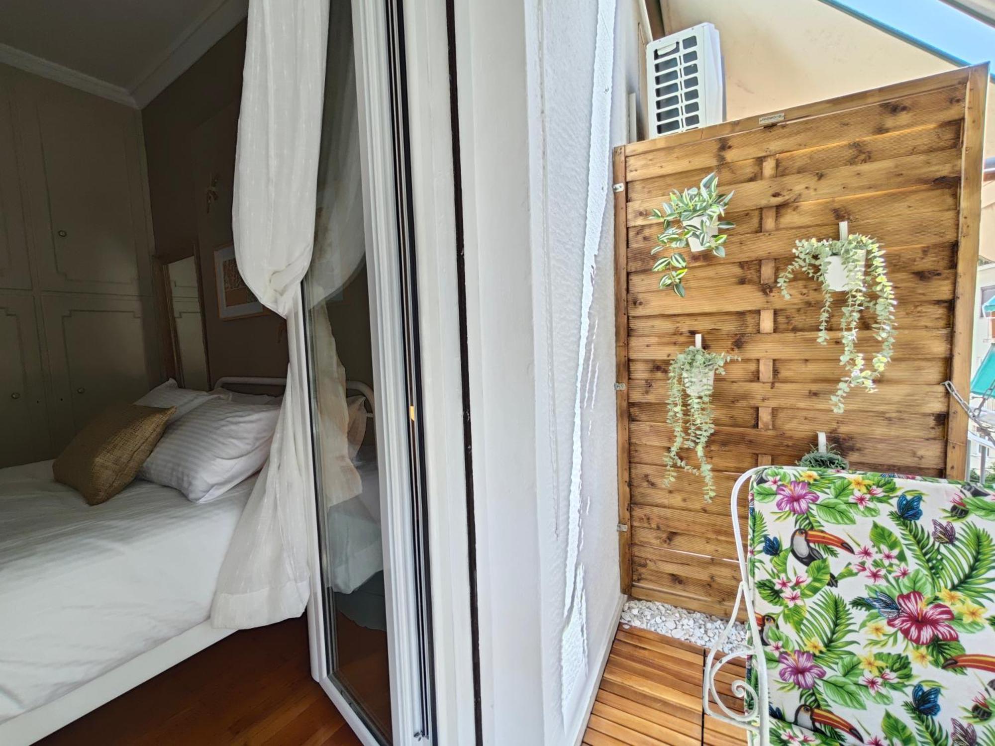 Caravin Wanderhome Acropolis, 1 Min From Acropolis Museum Atena Exterior foto